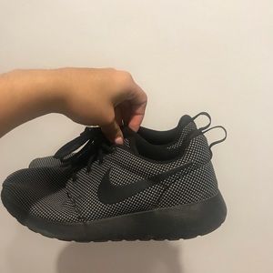 Nike roshe run woman